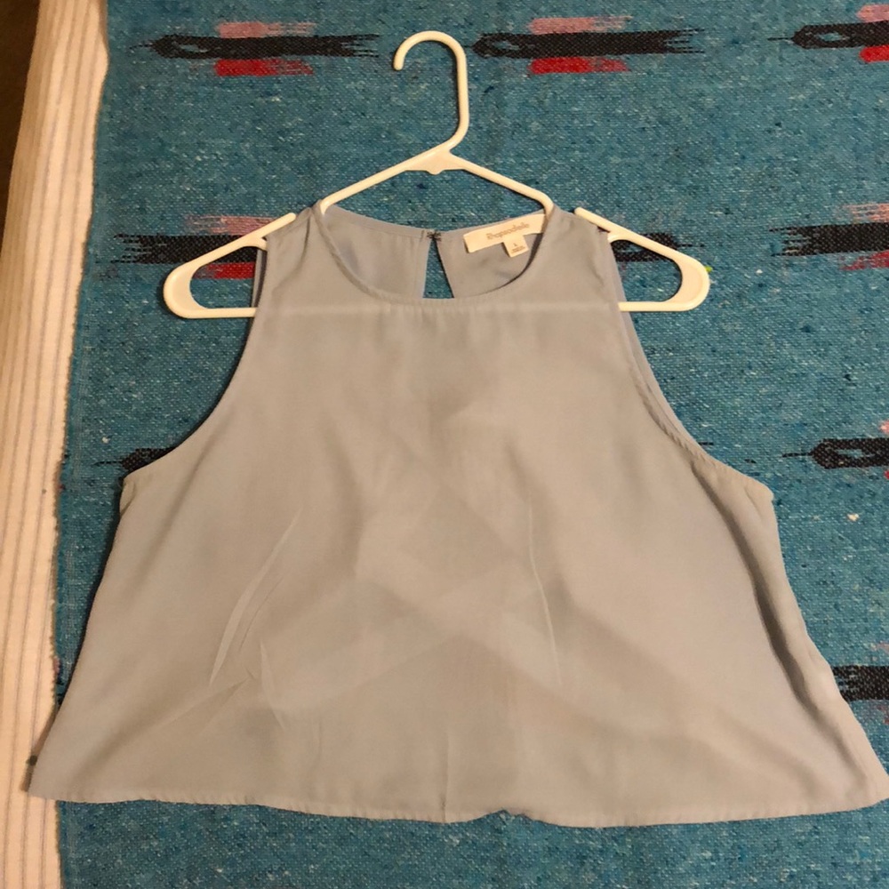 Baby blue crop top! 🌊